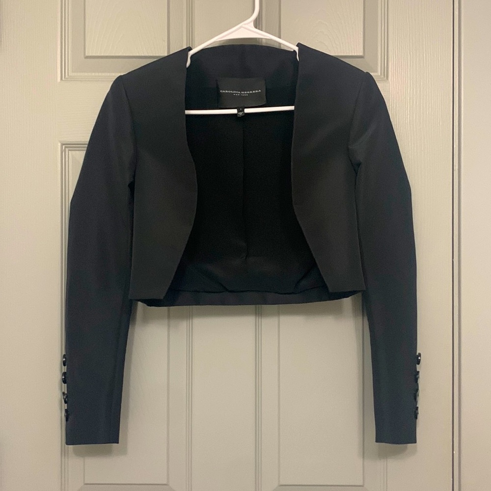 Selling my cropped blazer from Carolina Herrera, size 4. Only worn once.
